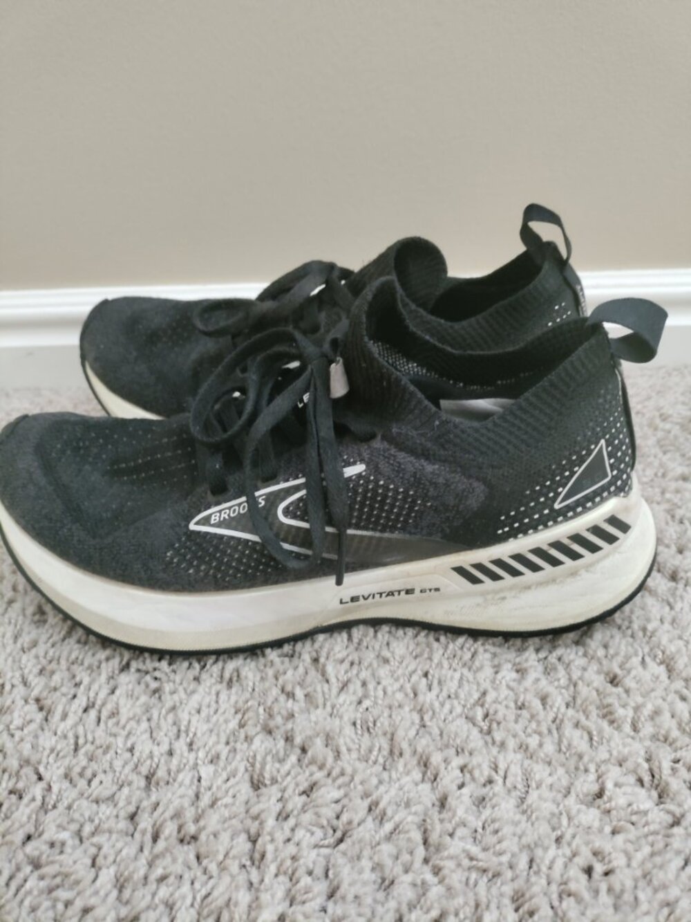 Brooks Levitate GTS 5 Black Women's Size 7.5 - Picture 2 of 5